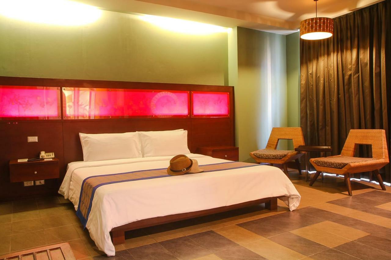 Long Beach Garden Hotel & Pavilions Pattaya Zewnętrze zdjęcie
