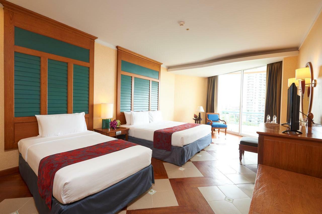Long Beach Garden Hotel & Pavilions Pattaya Zewnętrze zdjęcie
